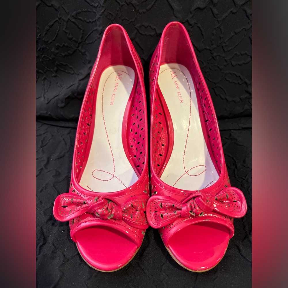 Ann Klein Pink Patent Leather Wedge